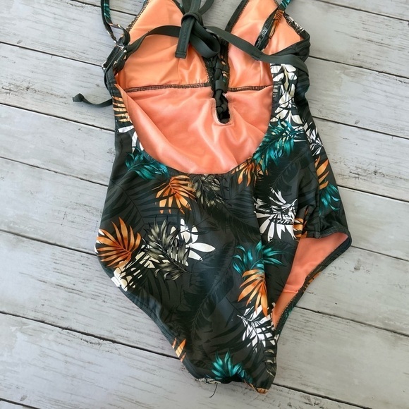 Moontide Swimsuit Womens small size 6 
Piece Floral Leaves Green Orange tie - Picture 3 of 7